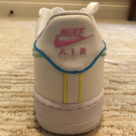 Custom white Air Force 1s - Picture 7 of 8